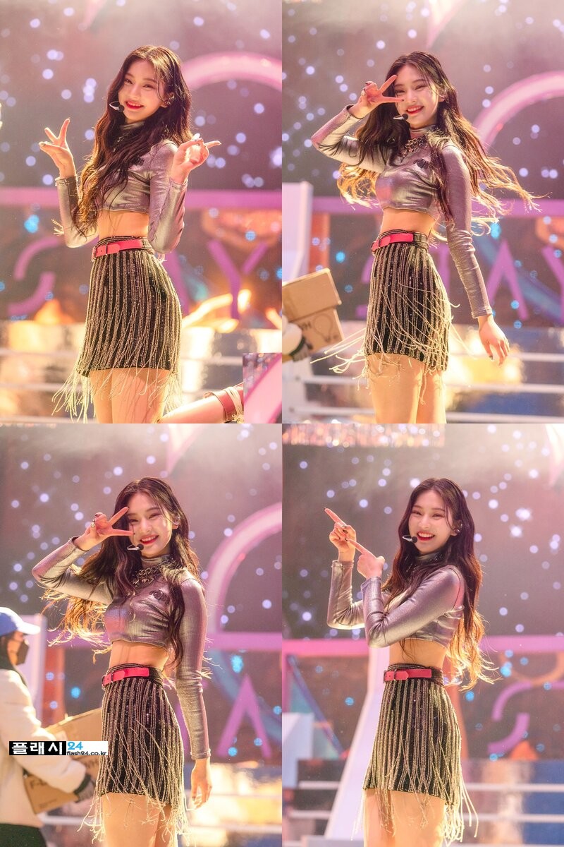 220227-STAYC-Isa-at-Inkigayo-documents-2.jpg