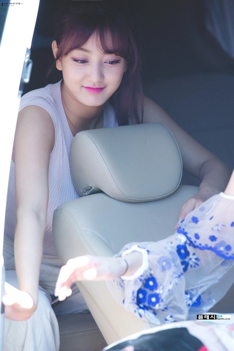 180719-Jihyo-2.jpg