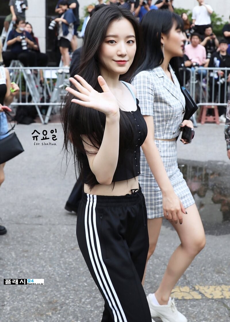 190628-G-I-DLE-Shuhua-documents-1.jpg