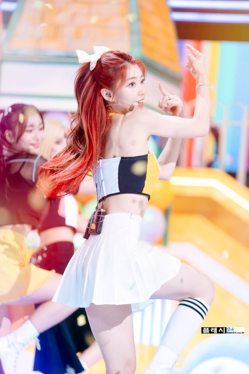 220703-Kep1er-Xiaoting-Up-at-Inkigayo-documents-19.jpg