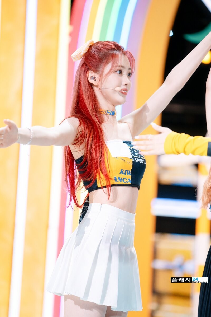 220703-Kep1er-Xiaoting-Up-at-Inkigayo-documents-4.jpg