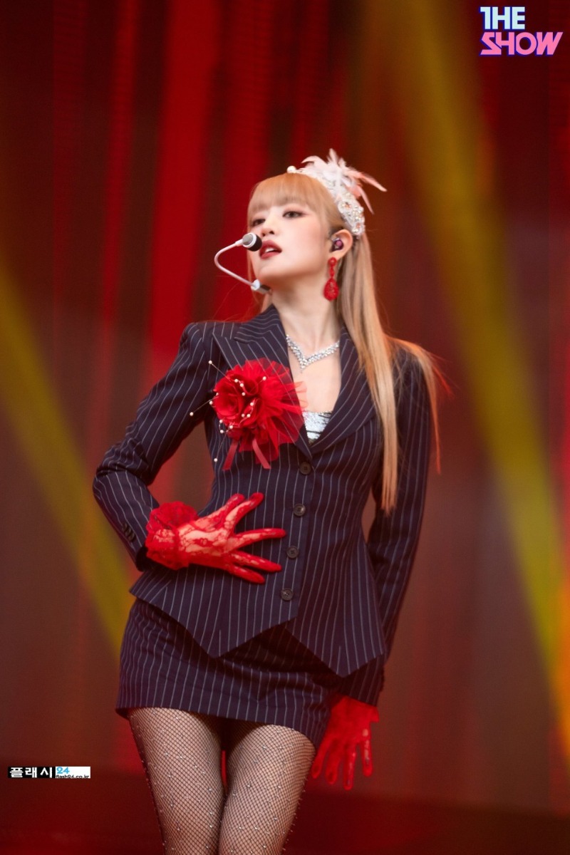 221025-G-I-DLE-Minnie-Nxde-5.jpg