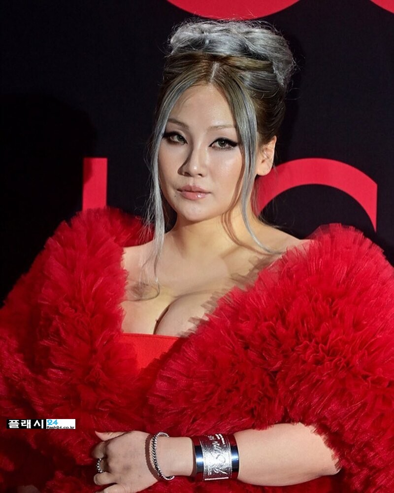 December-8-2022-CL-at-GQ-Night-Party-in-Seoul-documents-7.jpg