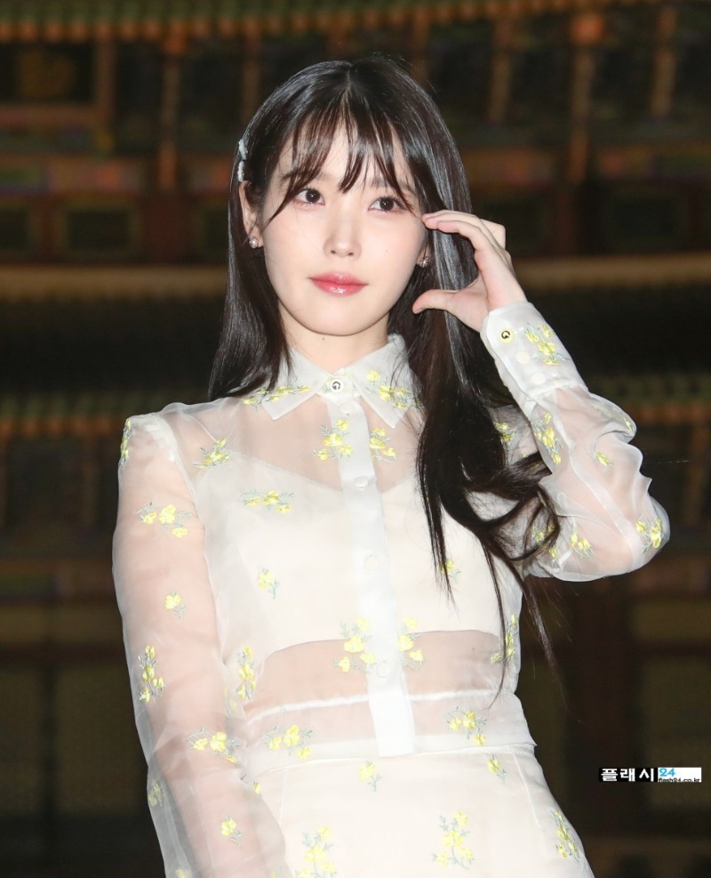 230516-IU-at-Gucci-2024-Cruise-7.jpg