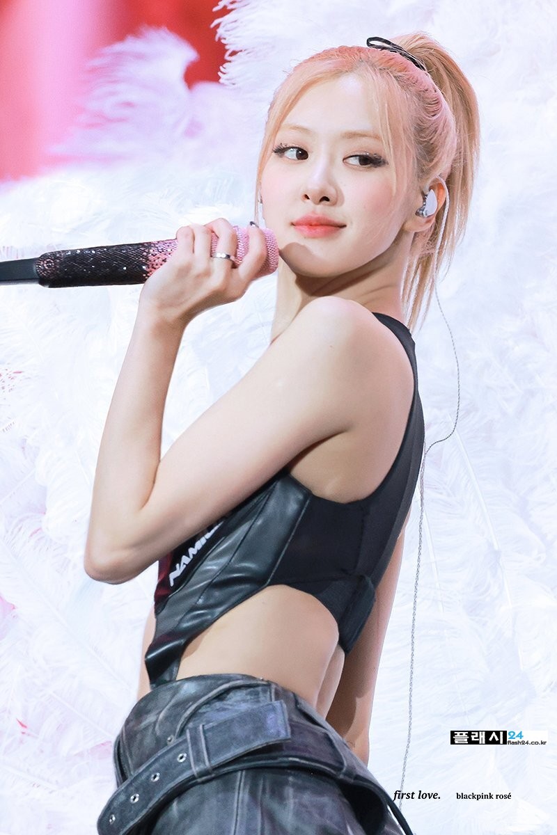 230702-BLACKPINK-Rose-6.jpg