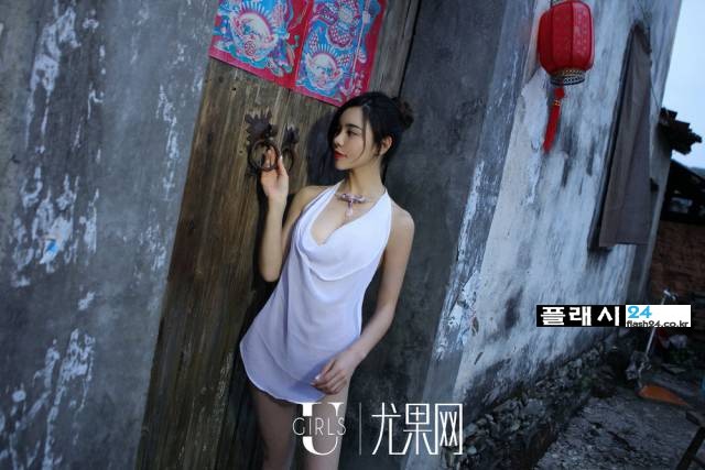just_casual_chinese_farmergirls_doing_their_daily_routine_640_24.jpg
