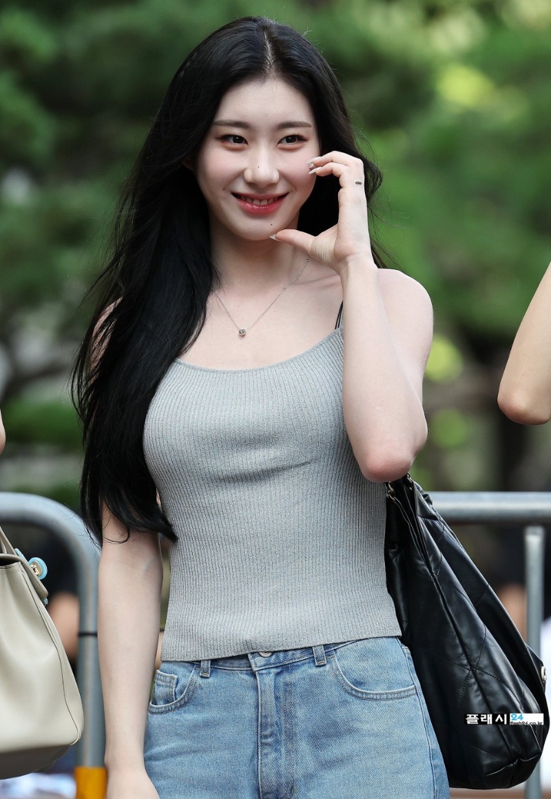 230825-ITZY-Chaeryeong-Music-Bank-Recording-2.jpg