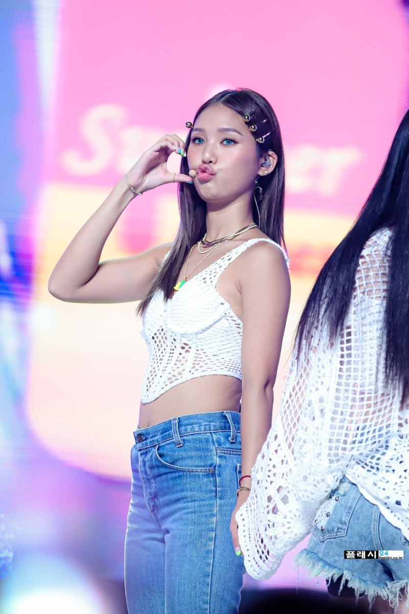 230802-OH-MY-GIRL-Mimi-Summer-Comes-4.jpg