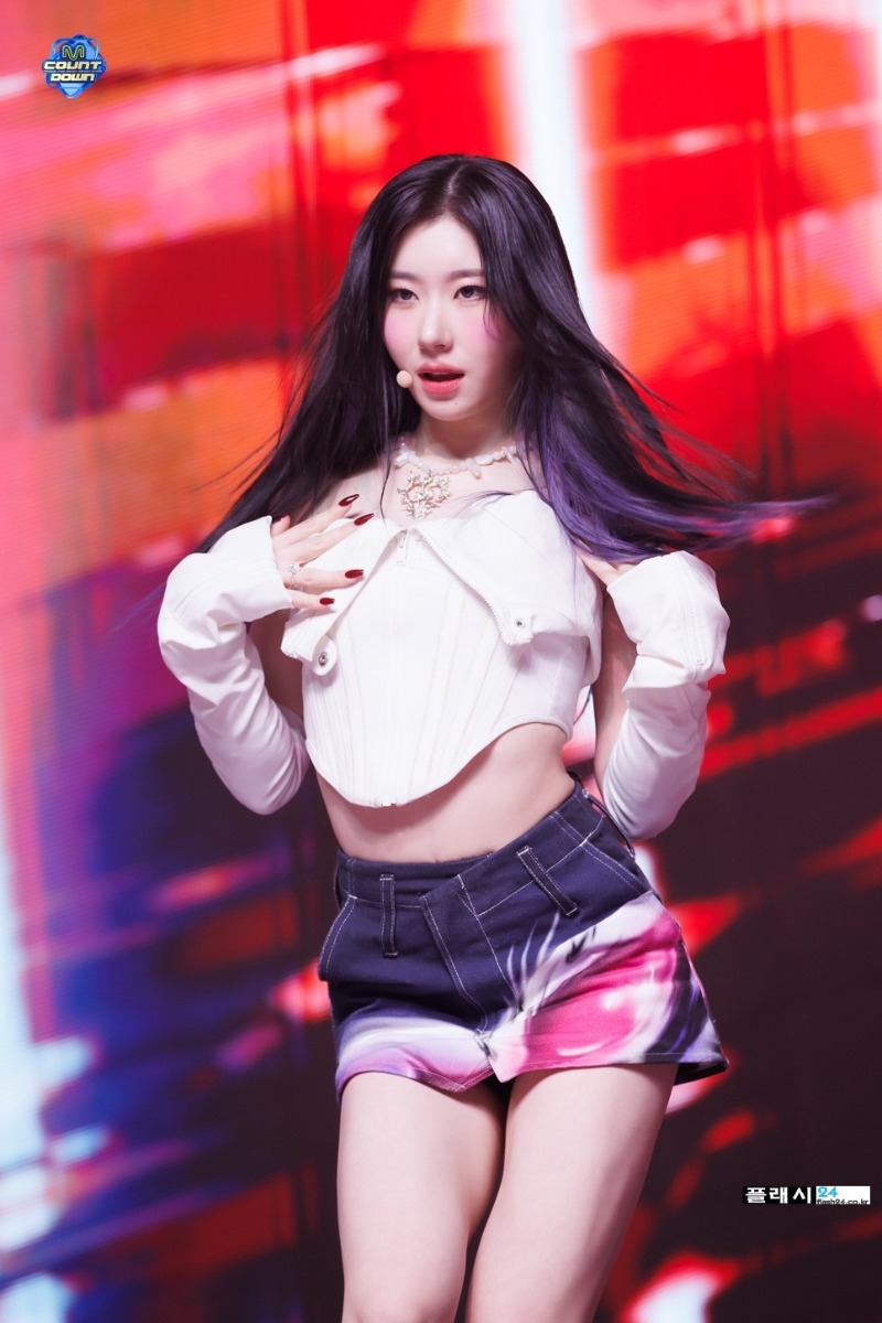 240111-ITZY-BORN-TO-BE-and-UNTOUCHABLE-1.jpg