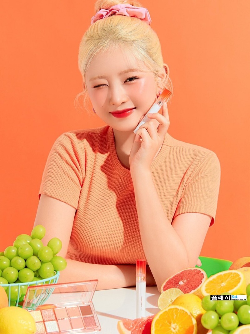 IVE-Rei-for-Peach-C-Fruit-Market-Collection-1.jpg