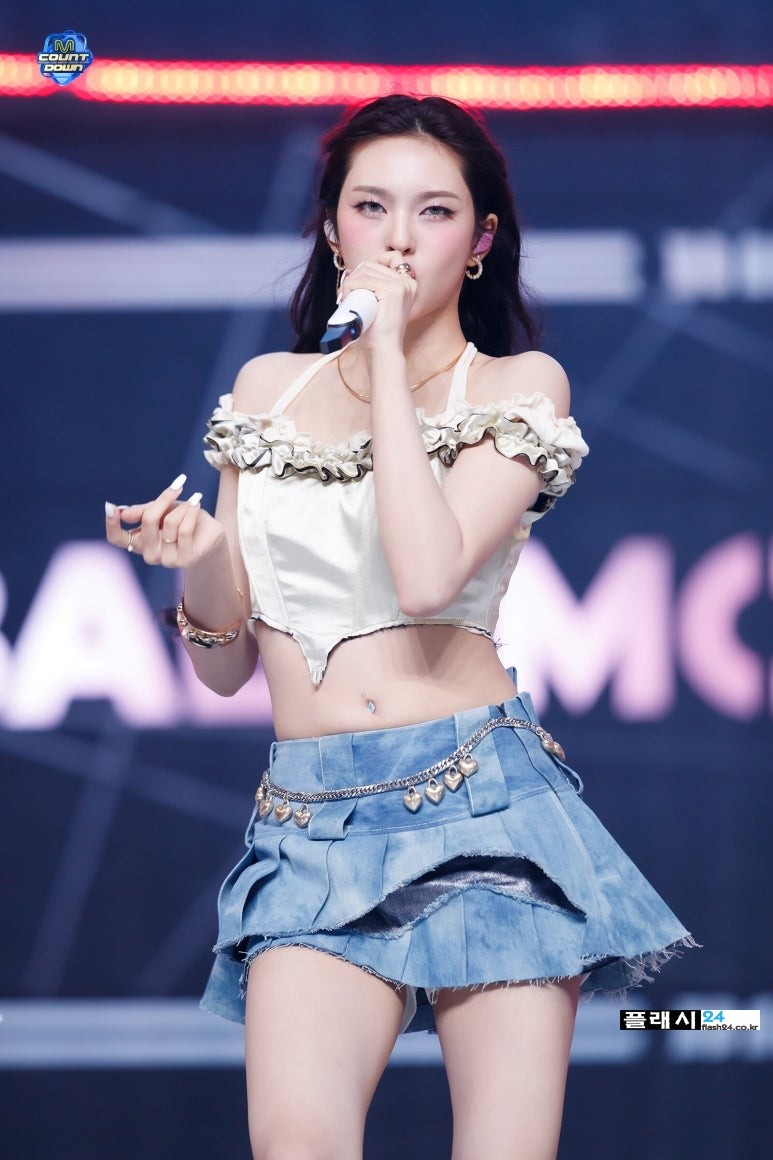 240711-BABYMONSTER-Chiquita-FOREVER-at-M-Countdown-6.jpg