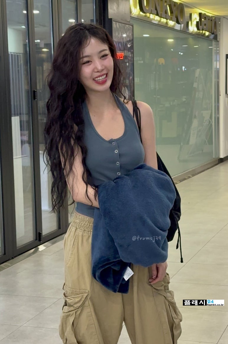 240803-SOOJIN-SNS-Update-4.jpg