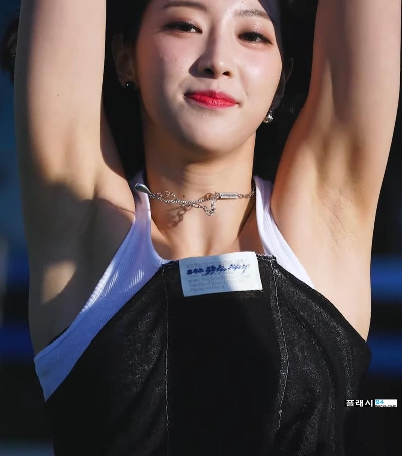 ̳-ܵ-̳-riina-h1key-Ű-armpit-goddess-riina-the-queen-v0-5c38o8lo38gc1 (2).jpg