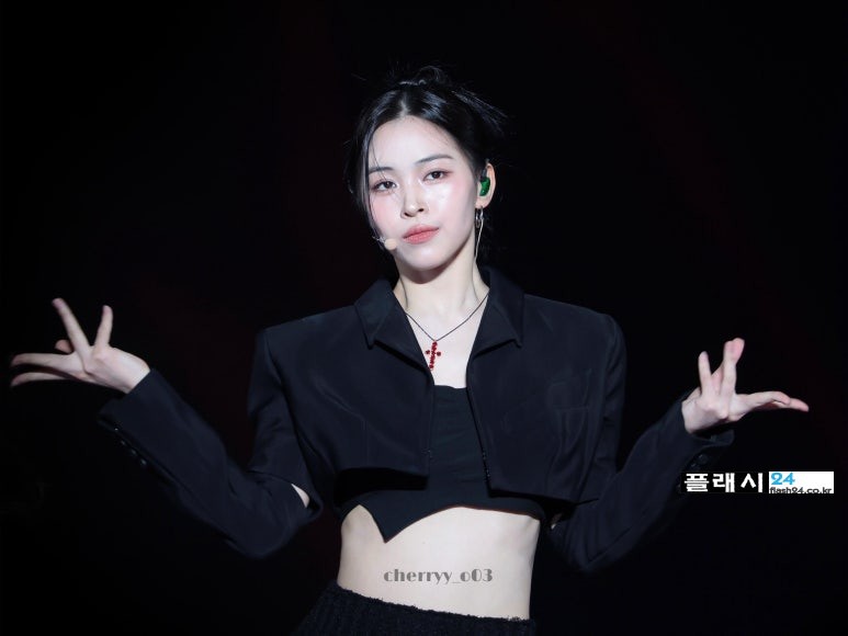 240908-ITZY-Ryujin-TMA-5.jpg